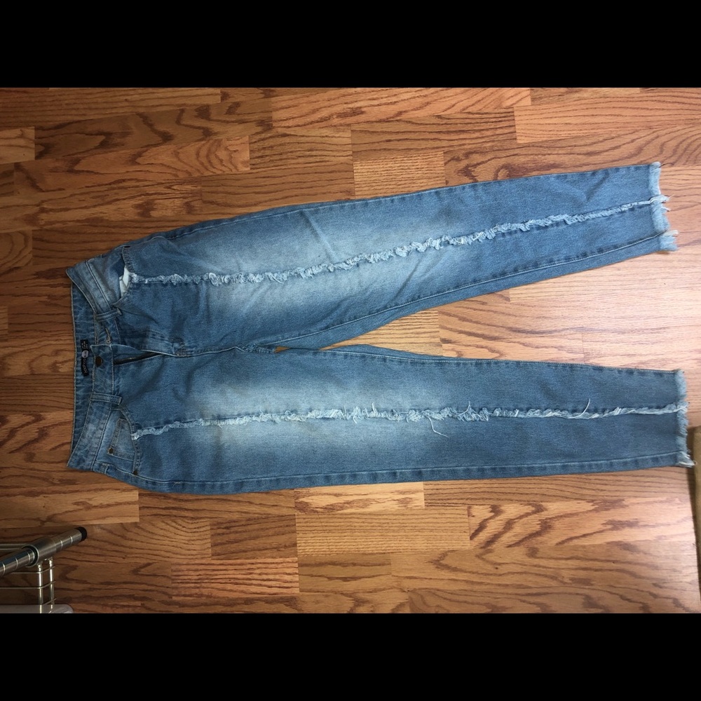 US size 6